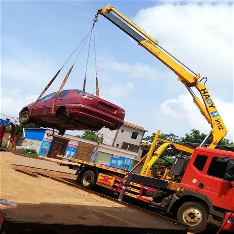 鹰潭余江吊车吊汽车的正确方法